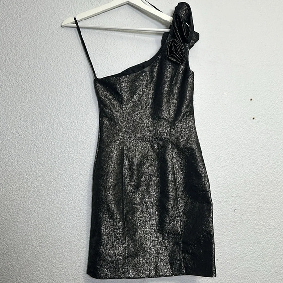 H&M Brand New Women’s Size 4 One Shoulder Cocktail Dress - Picture 4 of 11
